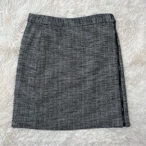 Anne Klein black and white tweed mini skirt exposed side zipper Sz 6